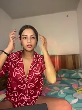 chloe peach  online show from 04/17/26, 01:19