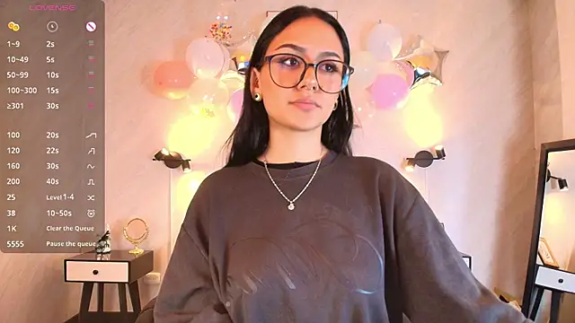 NiccolleHall online show from 02/19/26, 01:41