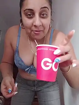 AntoAntonianna online show from 02/19/26, 09:06