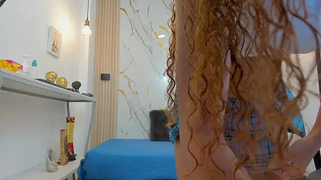 Zoey Taylor07 online show from 03/06/26, 12:22