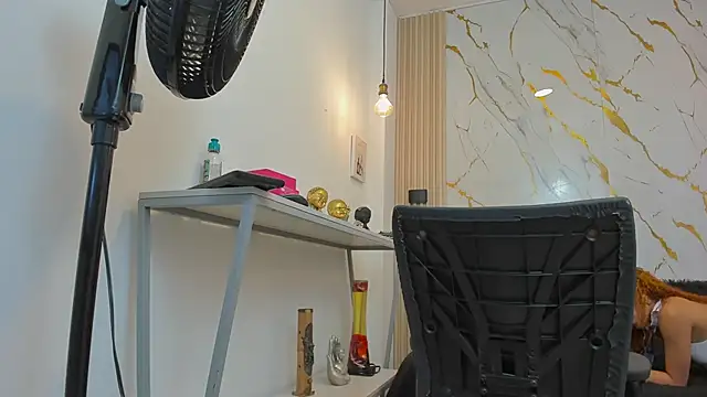 Zoey Taylor07 online show from 04/08/26, 12:50