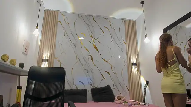 Zoey Taylor07 online show from 05/19/26, 12:23