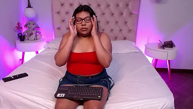 Kiri Black  online show from 01/17/26, 03:21