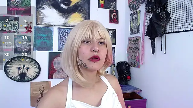 Snapshot of MelisaVelvet chatting on 07/15/26, 08:27 MelisaVelvet online show from 07/15/26, 08:27