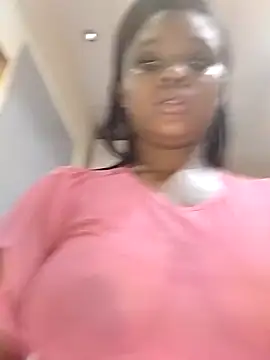 LUNAARXO1 online show from 02/08/26, 12:19