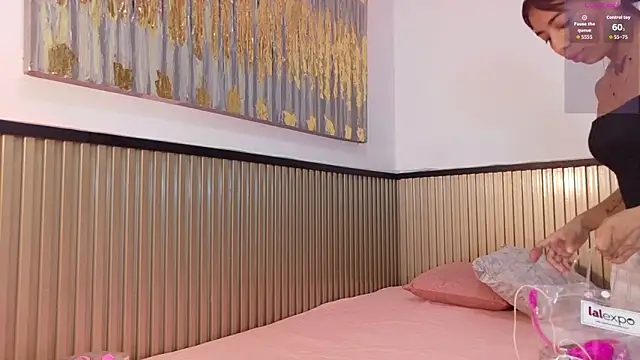 Scarlet Vixen  online show from 02/25/26, 01:11