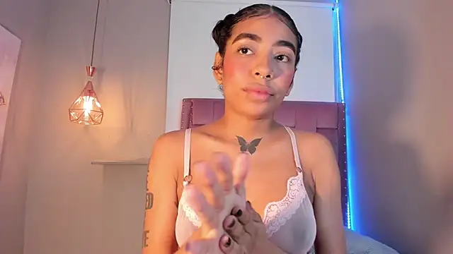 Scarlet Vixen  online show from 03/31/26, 12:40