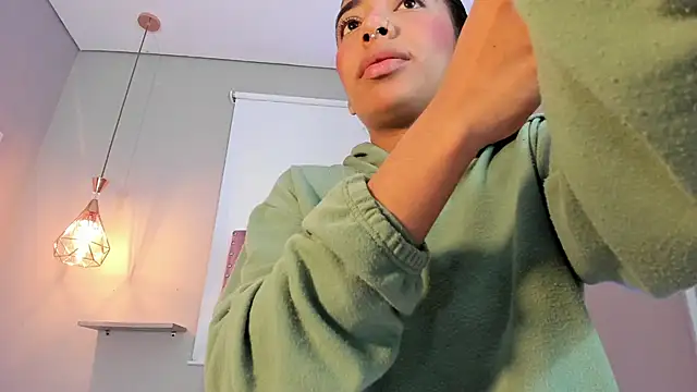 Scarlet Vixen  online show from 03/13/26, 12:43