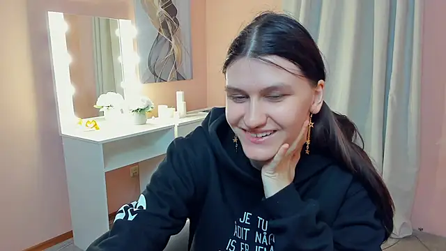 DaniaBimIer online show from 01/15/26, 08:29