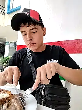 attractive-sexx online show from 04/04/26, 04:57