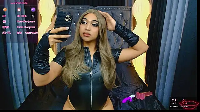 Snapshot of Clea_Moore chatting on 01/19/26, 04:38 Clea Moore online show from 01/19/26, 04:38