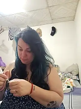 Snapshot of candydust chatting on 02/13/26, 02:55 candydust online show from 02/13/26, 02:55