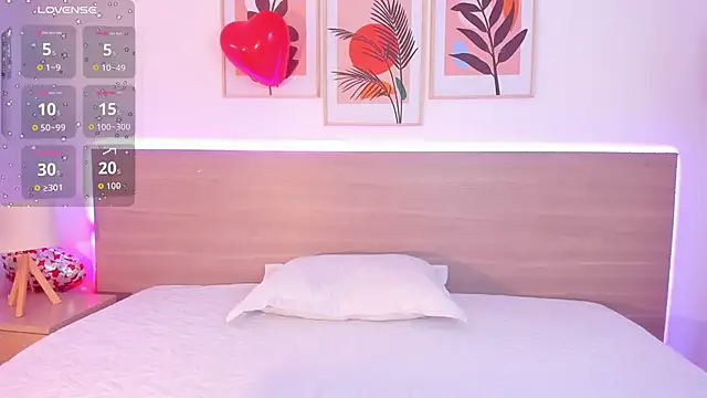 Snapshot of _Caamilaa_ chatting on 02/18/26, 05:42 Caamilaa online show from 02/18/26, 05:42