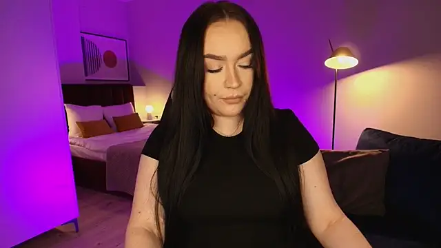 tinafox  online show from 02/12/26, 08:14