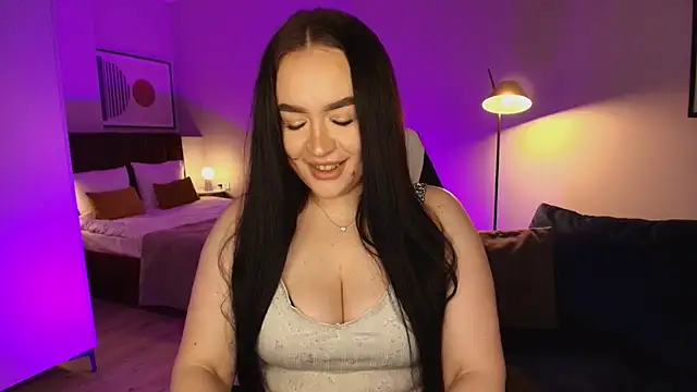 tinafox  online show from 02/19/26, 08:11