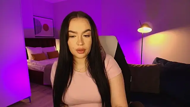 tinafox  online show from 02/06/26, 08:10