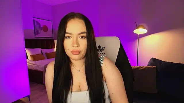 tinafox  online show from 02/03/26, 03:50