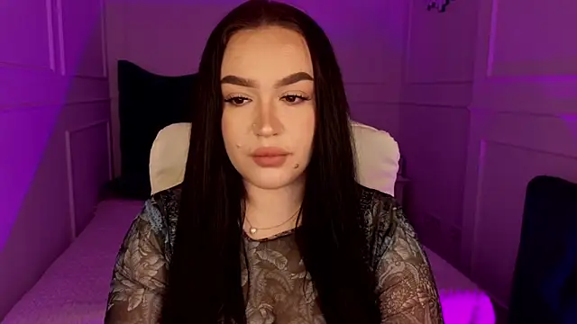 tinafox  online show from 03/03/26, 08:32