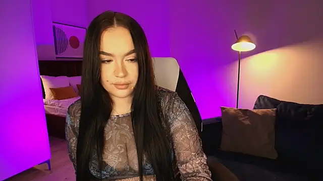 tinafox  online show from 02/08/26, 08:12