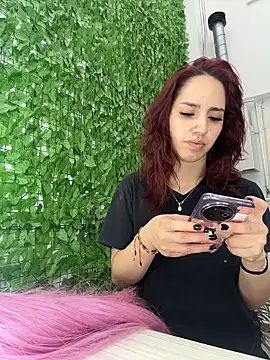 Snapshot of elodie_rouge chatting on 03/31/26, 11:45 elodie rouge online show from 03/31/26, 11:45