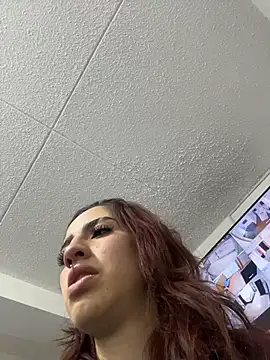 Snapshot of elodie_rouge chatting on 07/03/26, 11:28 elodie rouge online show from 07/03/26, 11:28