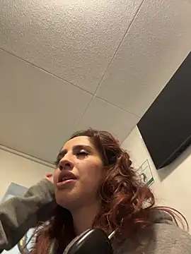 Snapshot of elodie_rouge chatting on 07/15/26, 11:50 elodie rouge online show from 07/15/26, 11:50