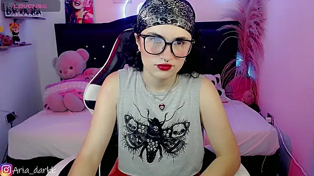 Snapshot of AriaDark chatting on 02/03/26, 09:09 AriaDark online show from 02/03/26, 09:09