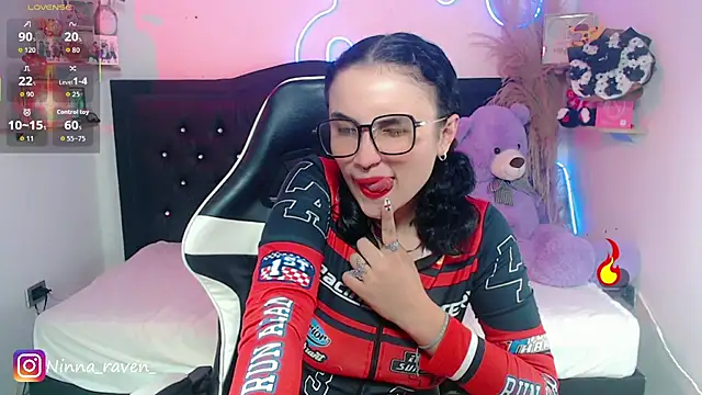 Snapshot of AriaDark chatting on 06/11/26, 09:12 AriaDark online show from 06/11/26, 09:12