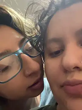 RavenEllieUniverse online show from 02/09/26, 04:32