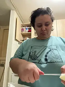 RavenEllieUniverse online show from 02/11/26, 02:33