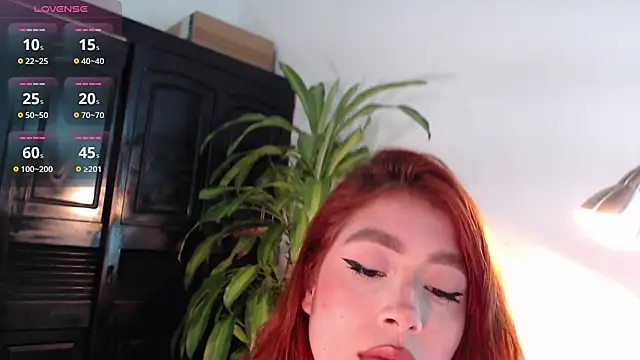 Snapshot of Mia_Volkova_ chatting on 05/04/26, 03:04 Mia Volkova online show from 05/04/26, 03:04