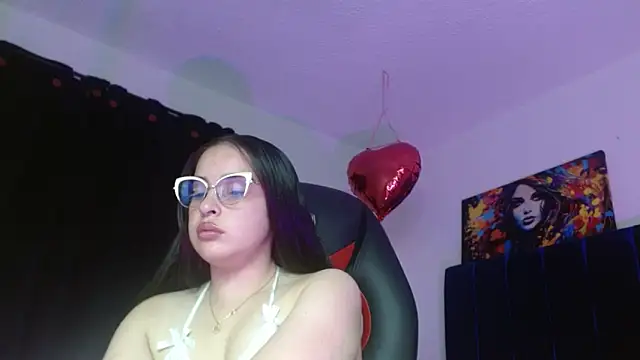Snapshot of valeri_sotoo chatting on 06/16/26, 01:11 valeri sotoo online show from 06/16/26, 01:11
