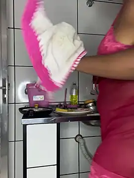 Snapshot of CacauShow01 chatting on 02/24/26, 05:14 CacauShow01 online show from 02/24/26, 05:14