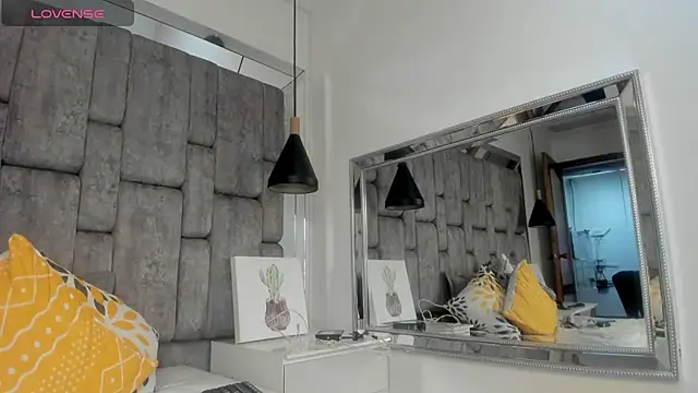 JenniQ69 online show from 06/29/26, 05:12