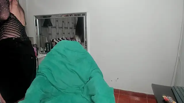 JenniQ69 online show from 02/05/26, 01:29