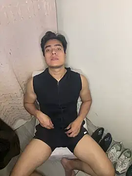Makoto2002 online show from 07/22/26, 01:07