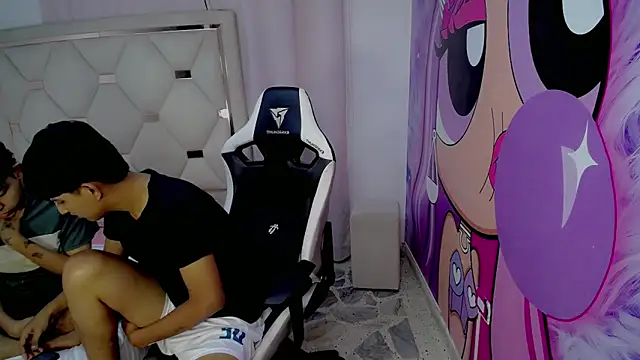 Snapshot of Maxwell_boys chatting on 02/04/26, 03:45 Maxwell boys online show from 02/04/26, 03:45