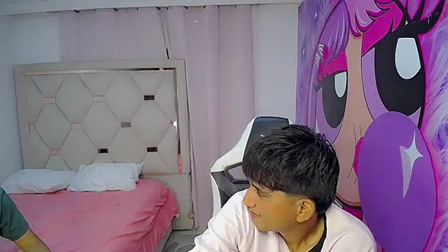 Snapshot of Maxwell_boys chatting on 02/14/26, 03:18 Maxwell boys online show from 02/14/26, 03:18