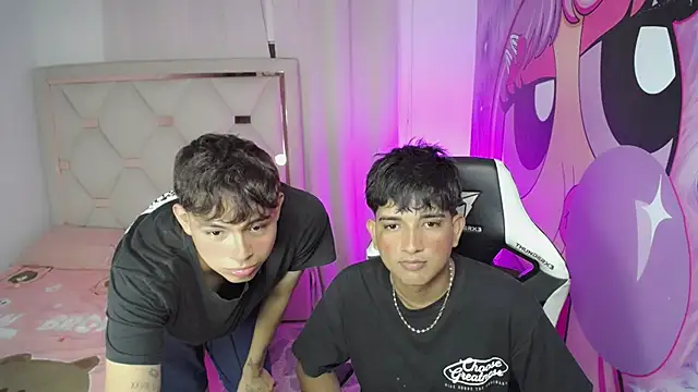 Snapshot of Maxwell_boys chatting on 01/18/26, 03:10 Maxwell boys online show from 01/18/26, 03:10