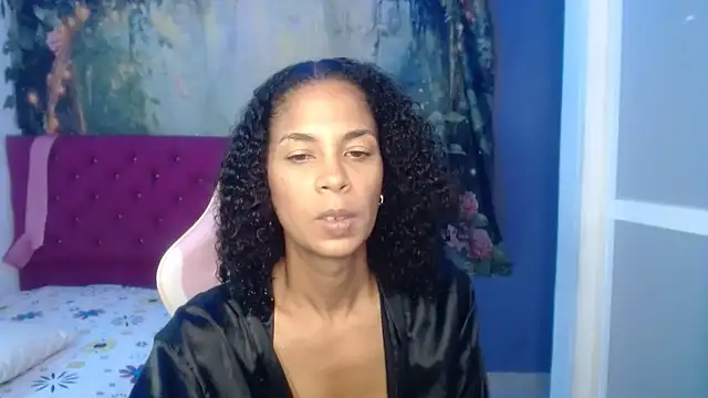 Snapshot of rosa_skinny chatting on 06/20/26, 02:22 rosa skinny online show from 06/20/26, 02:22