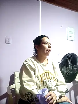 RossyAlvarez online show from 04/08/26, 02:24