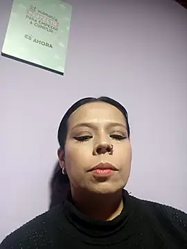 RossyAlvarez online show from 04/12/26, 02:15