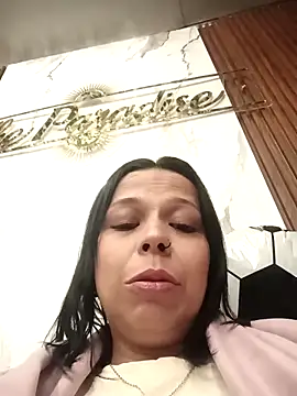 Snapshot of RossyAlvarez chatting on 06/30/26, 05:18 RossyAlvarez online show from 06/30/26, 05:18