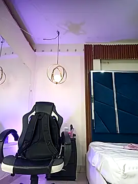 RossyAlvarez online show from 04/04/26, 02:18