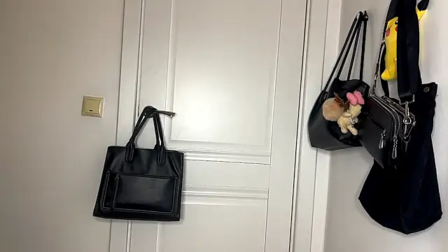 ErlineSchwartzer online show from 01/15/26, 02:20