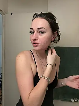 claraaaa06 online show from 02/18/26, 12:34