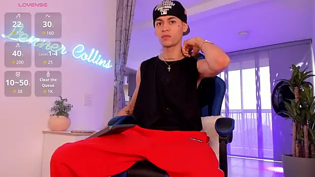 Snapshot of LennerCollins_ chatting on 04/18/26, 12:07 LennerCollins online show from 04/18/26, 12:07