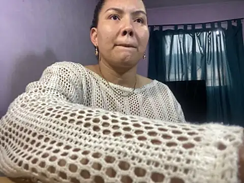 Violetta-Helena online show from 04/03/26, 08:48