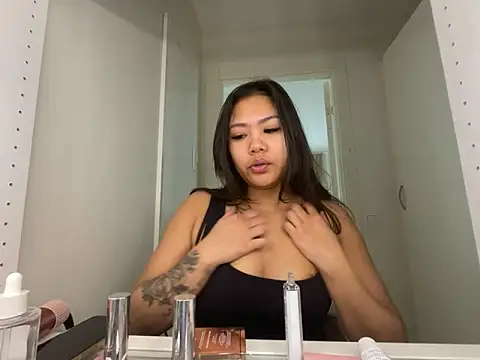 TitiTinyThai online show from 03/26/26, 10:13