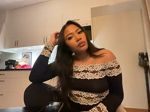 TitiTinyThai online show from 03/28/26, 11:50